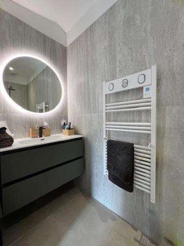 Maison de plain-pied – 90 m²  entiérement rénovée.