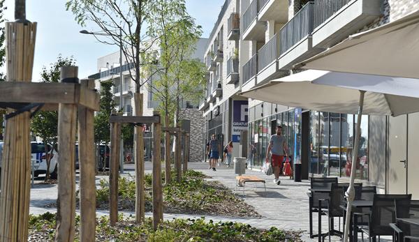 SPECIAL INVESTISSEUR! lOCAL COMMERCIAL