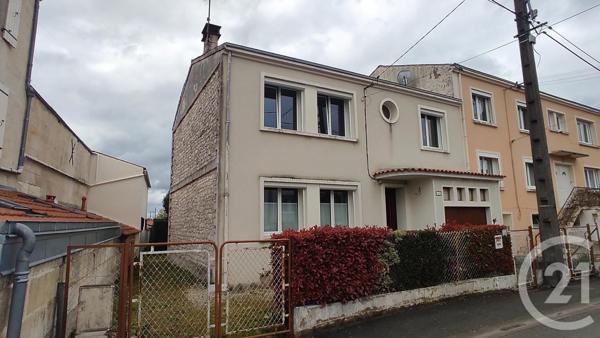 Maison à vendre  8 pièces - 126 m2 SAINTES - 17