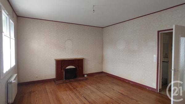 Maison à vendre  8 pièces - 126 m2 SAINTES - 17