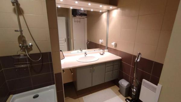 Location Appartement 1 pièces 45 m2 à Pierrevert