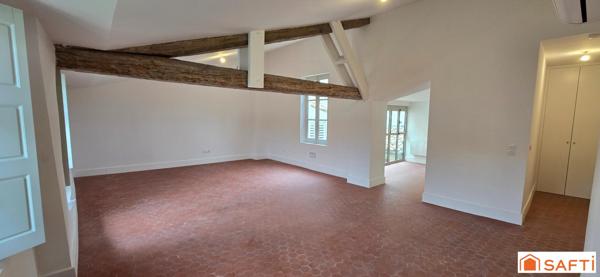 Magnifique T4 rénové, balcon, intra-muros Avignon