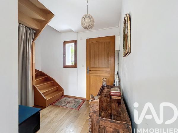 Maison à vendre 6 pièces 156 m² Garches