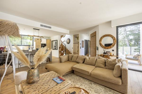 Belle villa contemporaine à Mougins proche vieux village et écoles internationales