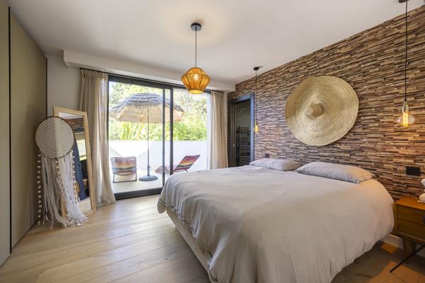 Belle villa contemporaine à Mougins proche vieux village et écoles internationales