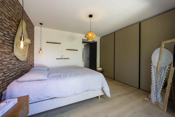 Belle villa contemporaine à Mougins proche vieux village et écoles internationales