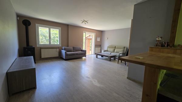 Maison
         3 pièces
        - 92 m² 160 000 € *