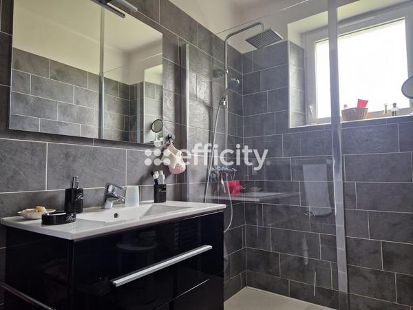 Maison 5 pièces - 110 m² Exclusivité efficity