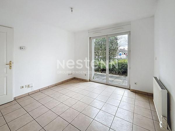 Appartement T2 avec Terrasse au Fort de Bron dans un immeuble récent et Garage - 69500 BRON