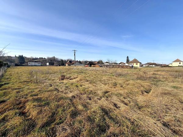 Vente Terrain 647 m2 à Les Avenières Veyrins-Thuellin