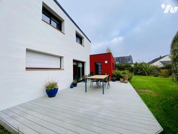  Maison 143 m² à Plescop + terrain 700 m² – Proche commerces/écoles/bus