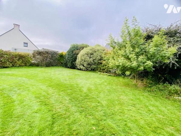  Maison 143 m² à Plescop + terrain 700 m² – Proche commerces/écoles/bus