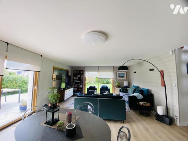  Maison 143 m² à Plescop + terrain 700 m² – Proche commerces/écoles/bus