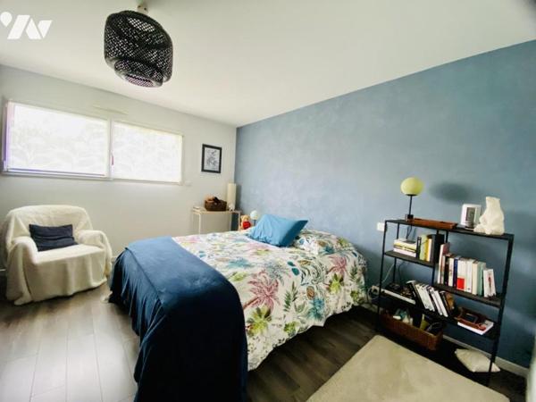  Maison 143 m² à Plescop + terrain 700 m² – Proche commerces/écoles/bus