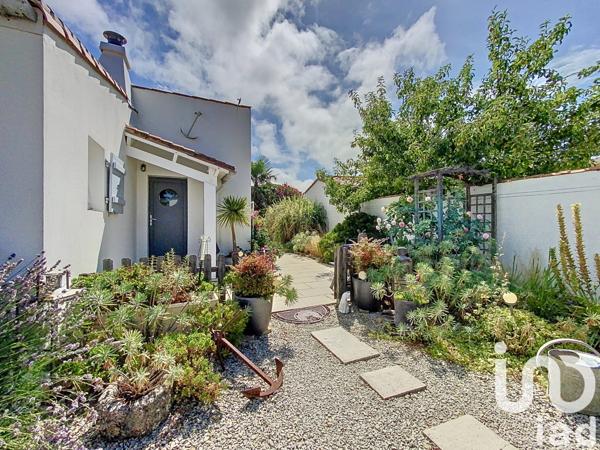 Maison à vendre 5 pièces 108 m² Le Bois-Plage-en-Ré