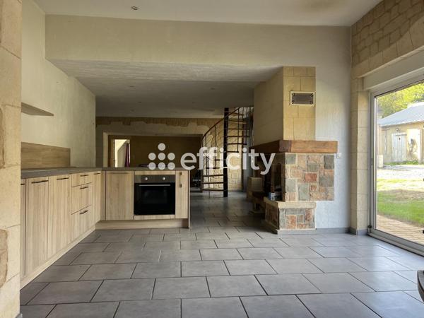 Maison
         8 pièces
        - 205 m² 212 000 €*