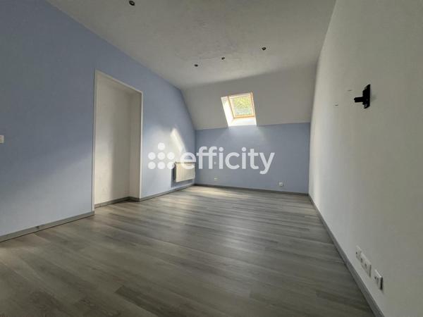 Maison
         8 pièces
        - 205 m² 212 000 €*