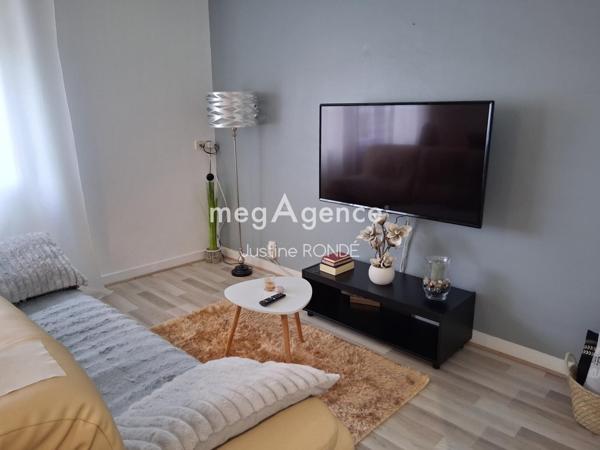 Maison à BRESSUIRE, 79300 - 5 pièces 121m²