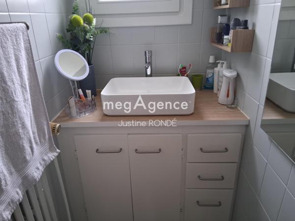 Maison à BRESSUIRE, 79300 - 5 pièces 121m²