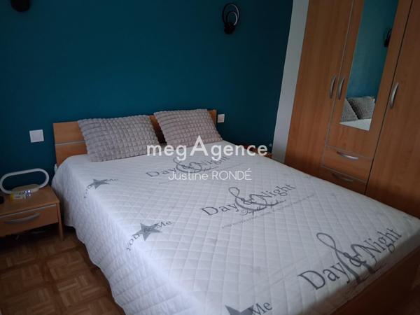 Maison à BRESSUIRE, 79300 - 5 pièces 121m²