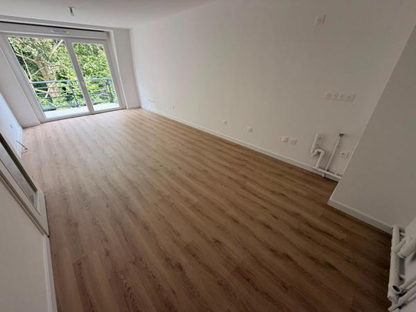 A LOUER : T3 à SECLIN • • 785 € CC • Réf. 1575-A208