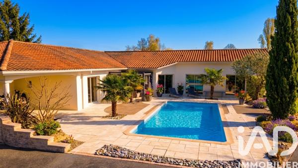 Maison à vendre 8 pièces 228 m² Pompaire