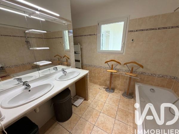 Maison à vendre 8 pièces 228 m² Pompaire