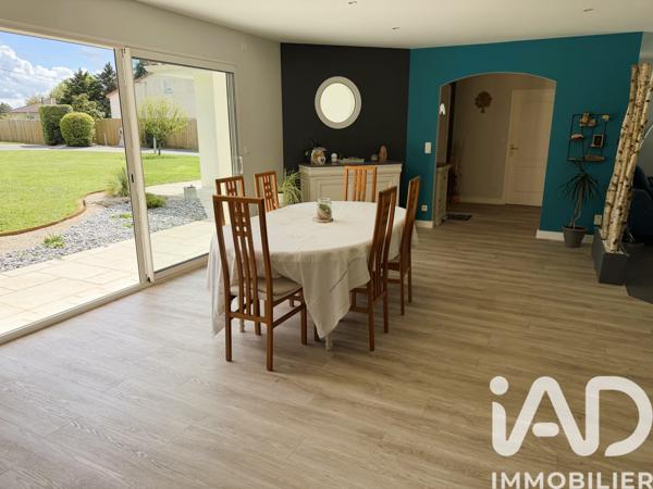 Maison à vendre 8 pièces 228 m² Pompaire