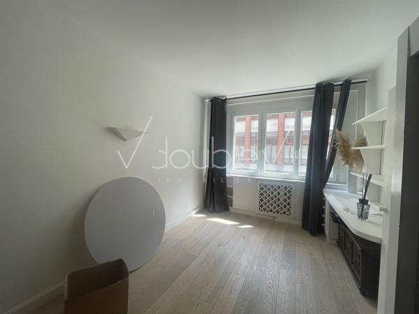 LILLE centre/ gares- 550 000 € FAI