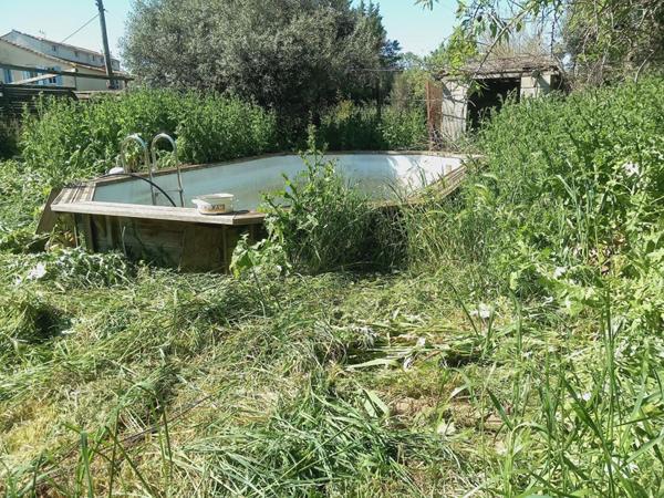 TERRAIN AVEC MAZET  et batiment agricole à Espondeilhan