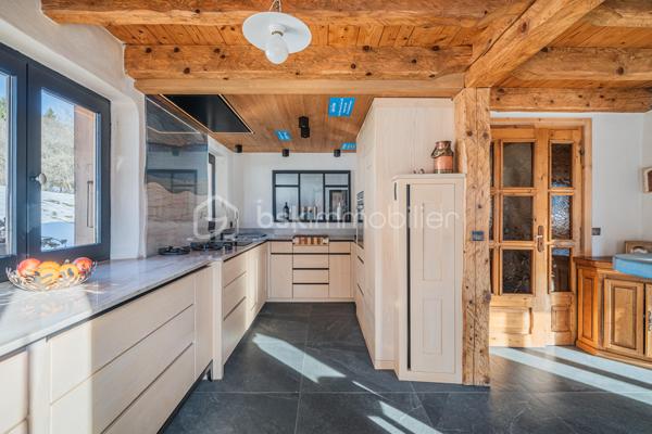 Chalet de 243 m²