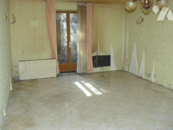 Maison à Vendre à Harsault (88240) en Vosges (88)

Cette maison de 85 m² se situe sur un terr...