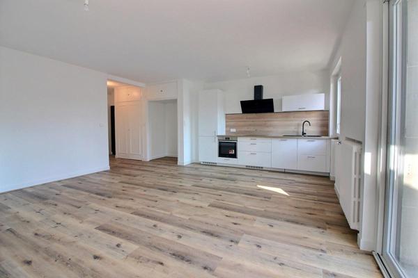 Appartement T3 rénové avec terrasse - Brive centre quartier Lycée - 169 900 euros