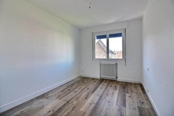Appartement T3 rénové avec terrasse - Brive centre quartier Lycée - 169 900 euros