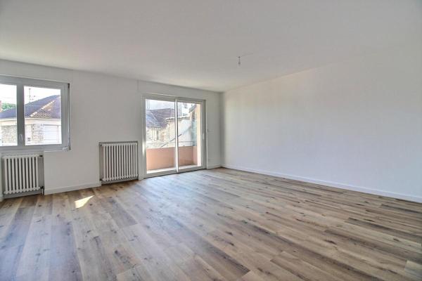 Appartement T3 rénové avec terrasse - Brive centre quartier Lycée - 169 900 euros