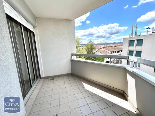 Appartement à louer 3 pièces 65.97m² Riom (63200)