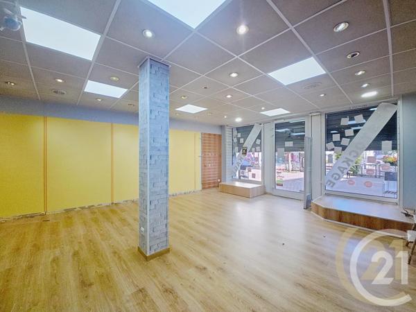 Immeuble à vendre  132 m2 LILLEBONNE - 76