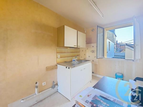 Immeuble à vendre  132 m2 LILLEBONNE - 76