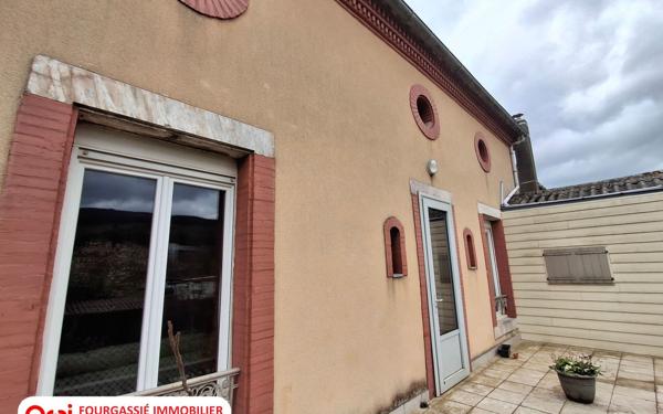 Maison à vendre    3 pièces •  Lacabarède