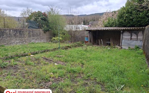 Maison à vendre    3 pièces •  Lacabarède