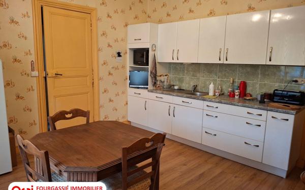 Maison à vendre    3 pièces •  Lacabarède