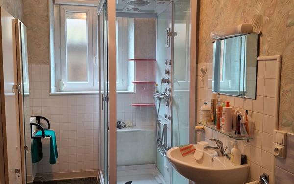 Maison à vendre    3 pièces •  Lacabarède