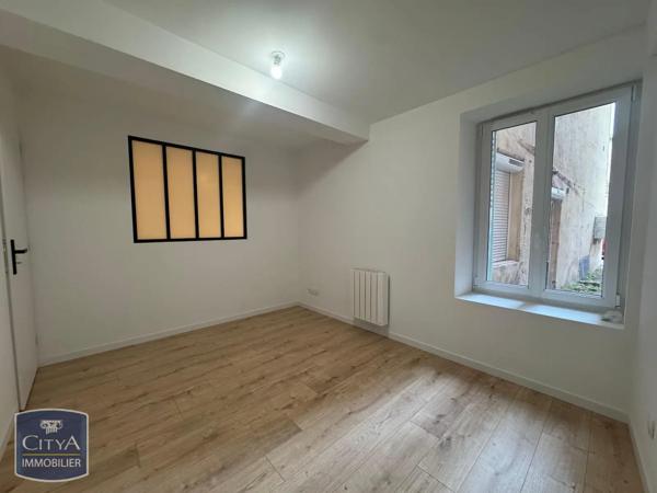 Appartement à louer 2 pièces 36.1m² Saint-Laurent-sur-Saône (01750)