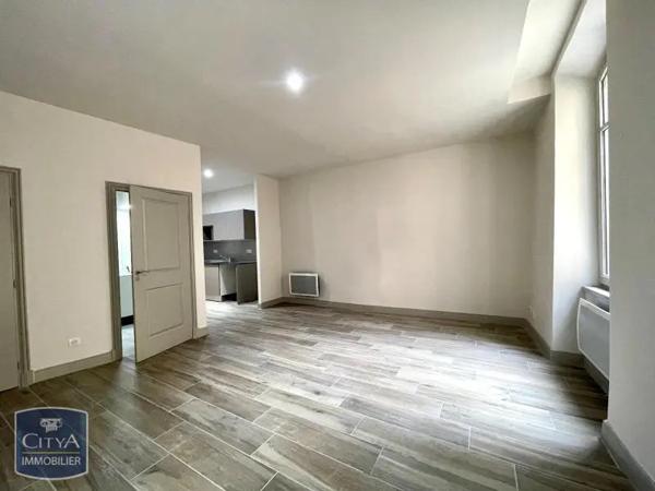 Appartement à louer 4 pièces 80.6m²