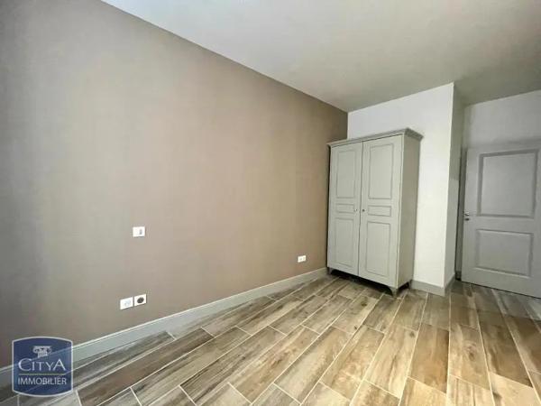 Appartement à louer 4 pièces 80.6m²