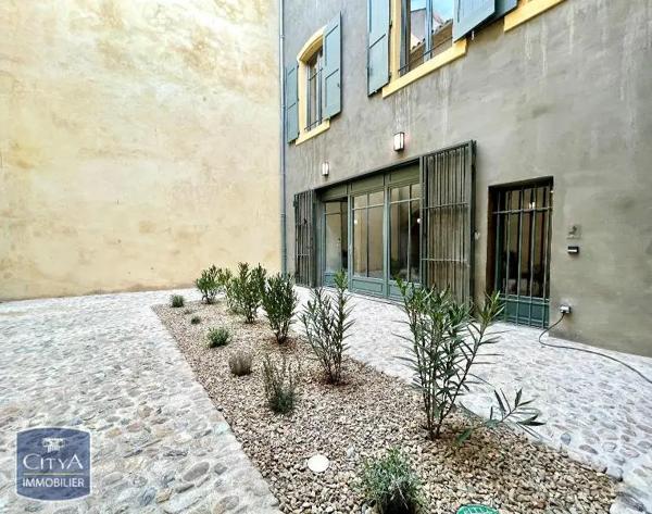 Appartement à louer 4 pièces 80.6m²