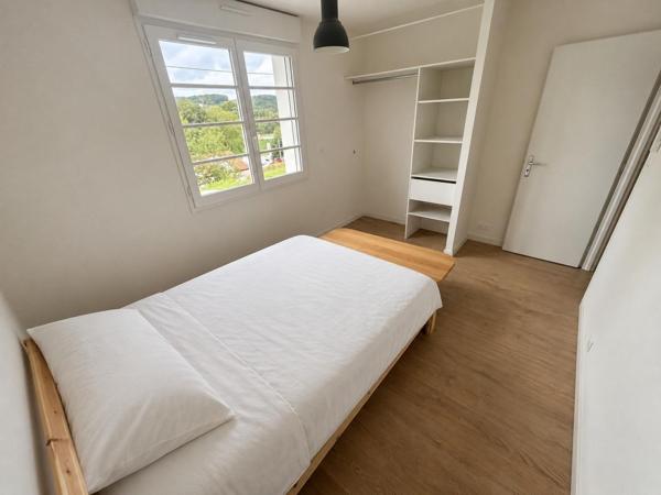 T4 en duplex avec jardin à Larressore