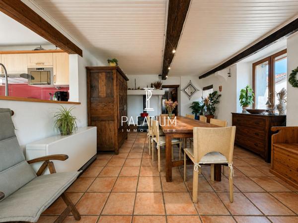 Maison de caractère – 260 m² – 4 appartements & revenus locatifs