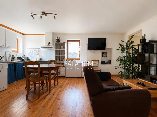 Maison de caractère – 260 m² – 4 appartements & revenus locatifs