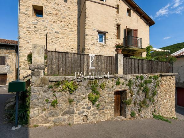 Maison de caractère – 260 m² – 4 appartements & revenus locatifs